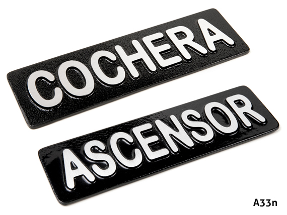 PLACAS DE ALUMINIO EN SOBRERELIEVE AUTOADHESIVAS PARA SEÑALIZACIÓNs